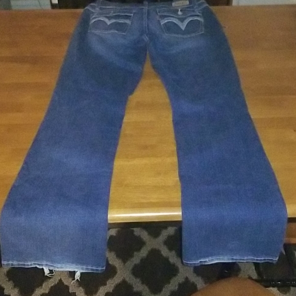 Jeans - Picture 2 of 4